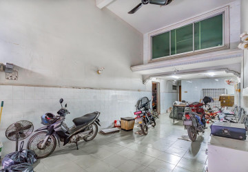 68 Sqm Retail Space  For Rent - Phsar Daeum Thkov, Phnom Penh thumbnail