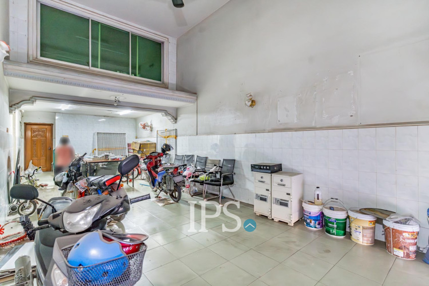 68 Sqm Retail Space  For Rent - Phsar Daeum Thkov, Phnom Penh