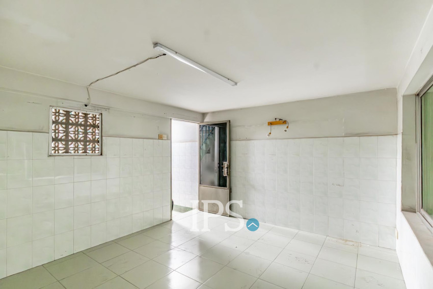 68 Sqm Retail Space  For Rent - Phsar Daeum Thkov, Phnom Penh