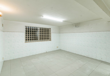 68 Sqm Retail Space  For Rent - Phsar Daeum Thkov, Phnom Penh thumbnail