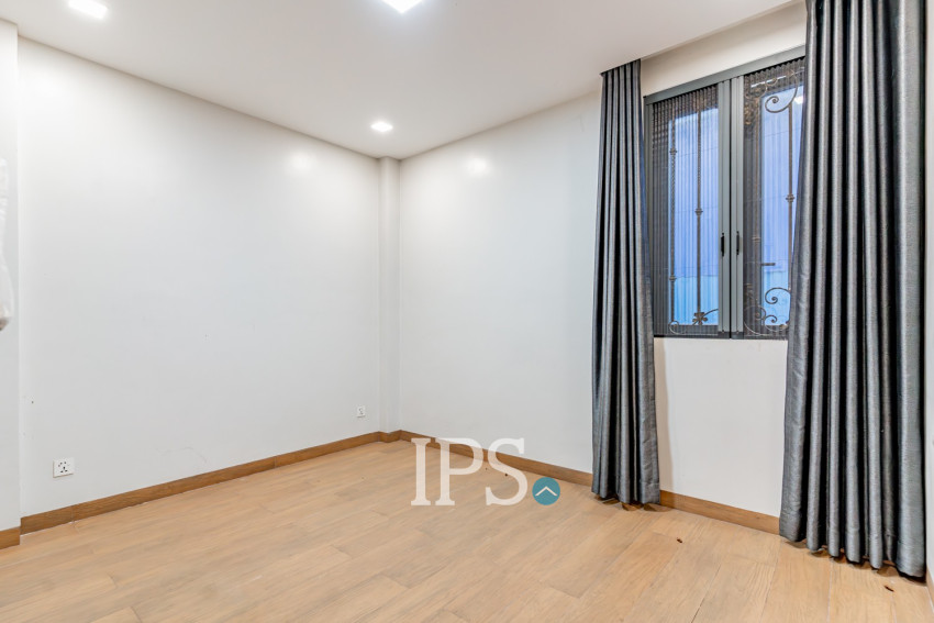 5 Bedroom Shophouse For Rent - Tonle Bassac, Phnom Penh