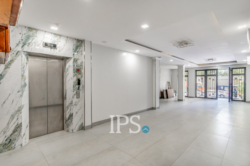 5 Bedroom Shophouse For Rent - Tonle Bassac, Phnom Penh