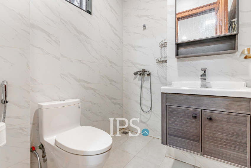 5 Bedroom Shophouse For Rent - Tonle Bassac, Phnom Penh