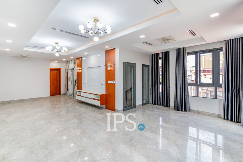 5 Bedroom Shophouse For Rent - Tonle Bassac, Phnom Penh
