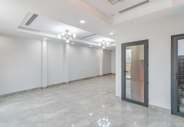 5 Bedroom Shophouse For Rent - Tonle Bassac, Phnom Penh thumbnail