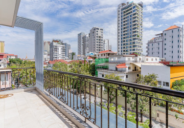 5 Bedroom Shophouse For Rent - Tonle Bassac, Phnom Penh thumbnail