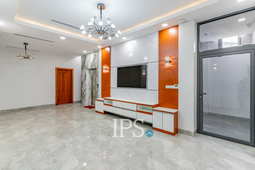 5 Bedroom Shophouse For Rent - Tonle Bassac, Phnom Penh