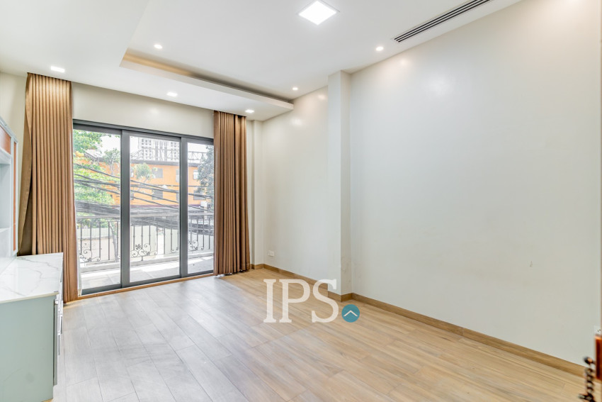 5 Bedroom Shophouse For Rent - Tonle Bassac, Phnom Penh