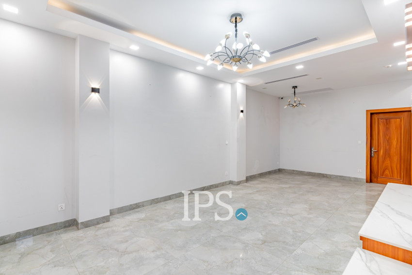 5 Bedroom Shophouse For Rent - Tonle Bassac, Phnom Penh