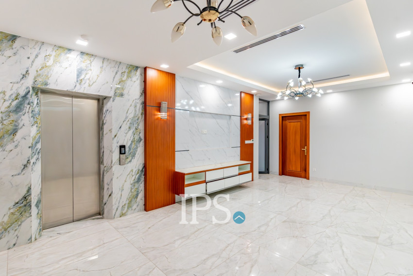 5 Bedroom Shophouse For Rent - Tonle Bassac, Phnom Penh