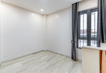 5 Bedroom Shophouse For Rent - Tonle Bassac, Phnom Penh thumbnail