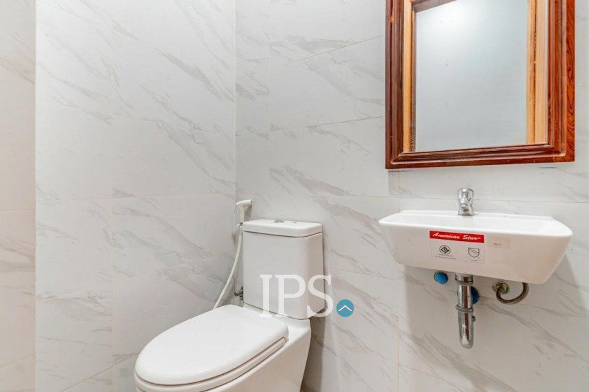 5 Bedroom Shophouse For Rent - Tonle Bassac, Phnom Penh