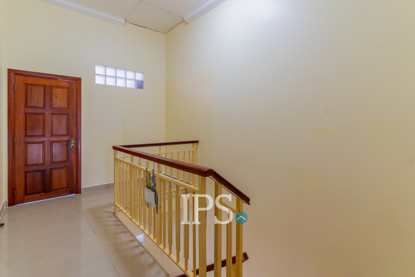 4 Bedroom Shophouse For Sale - Bassac Garden City, Tonle Bassac, Phnom Penh