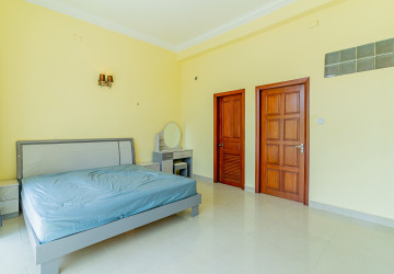 4 Bedroom Shophouse For Sale - Bassac Garden City, Tonle Bassac, Phnom Penh thumbnail