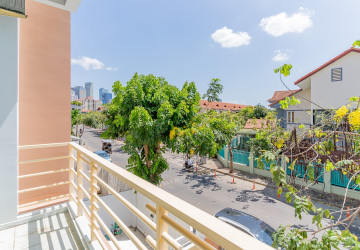 4 Bedroom Shophouse For Sale - Bassac Garden City, Tonle Bassac, Phnom Penh thumbnail