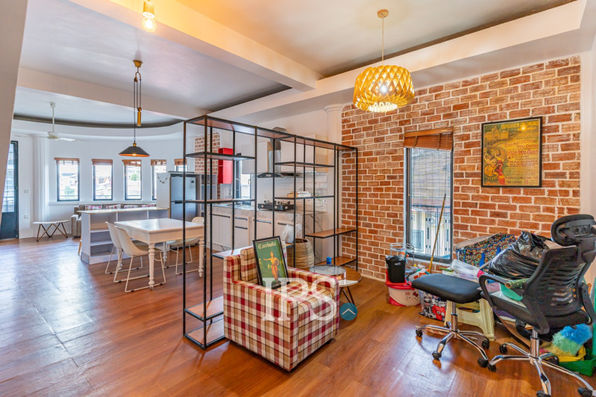 Renovated 3 Bedroom Apartment For Sale - Phsar Kandal 1, Phnom Penh