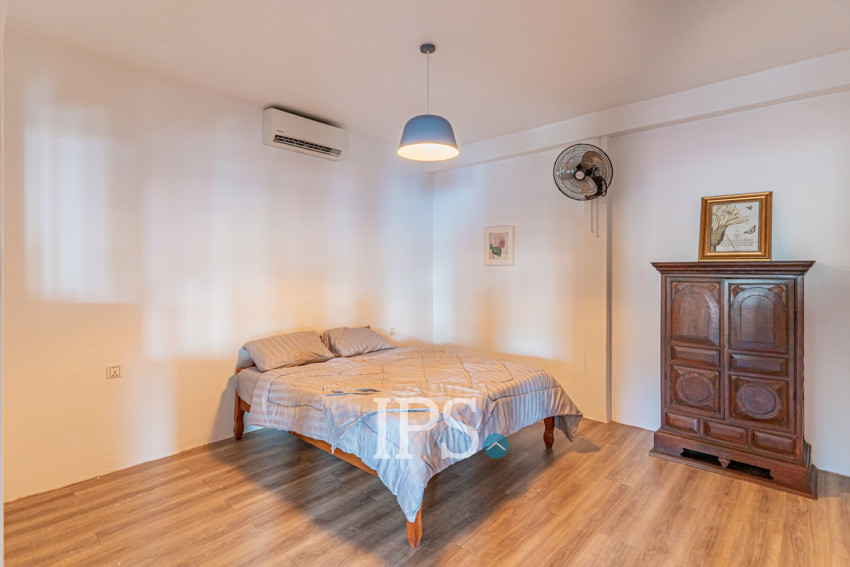 Renovated 3 Bedroom Apartment For Sale - Phsar Kandal 1, Phnom Penh