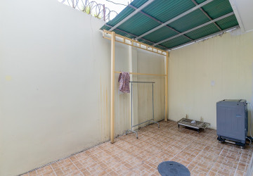 4 Bedroom Shophouse For Rent - Bassac Garden City, Tonle Bassac, Phnom Penh thumbnail