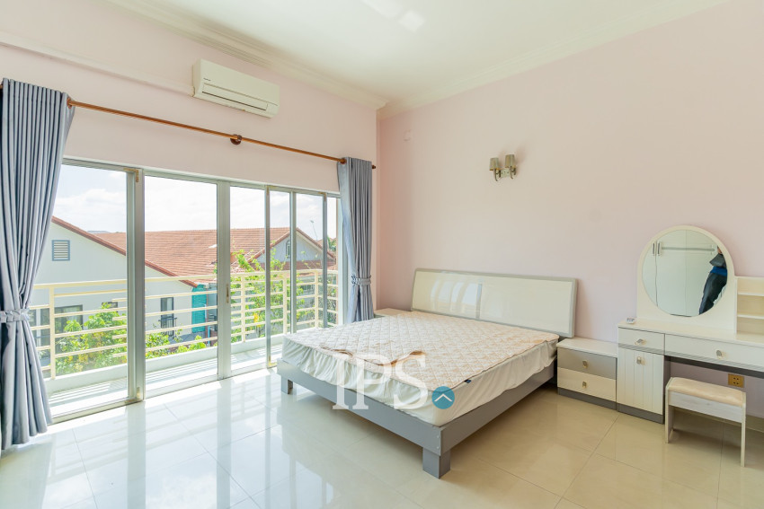 4 Bedroom Shophouse For Rent - Bassac Garden City, Tonle Bassac, Phnom Penh