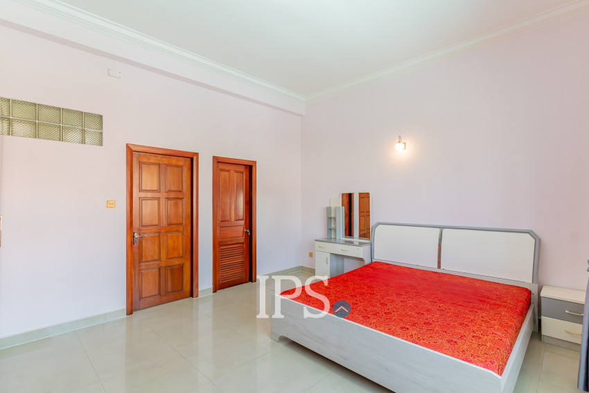 4 Bedroom Shophouse For Rent - Bassac Garden City, Tonle Bassac, Phnom Penh