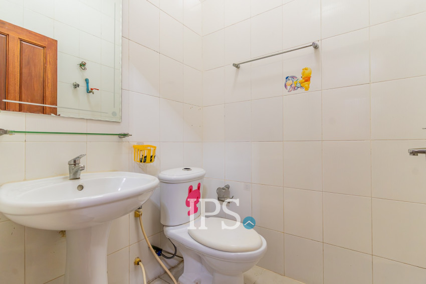 4 Bedroom Shophouse For Rent - Bassac Garden City, Tonle Bassac, Phnom Penh