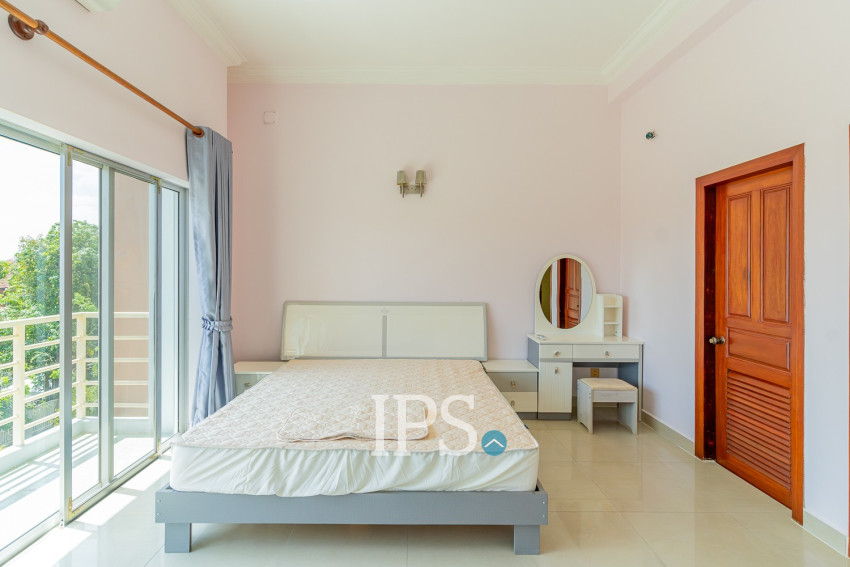 4 Bedroom Shophouse For Rent - Bassac Garden City, Tonle Bassac, Phnom Penh