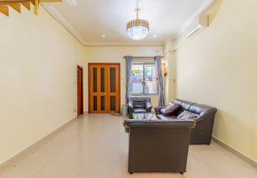 4 Bedroom Shophouse For Rent - Bassac Garden City, Tonle Bassac, Phnom Penh thumbnail