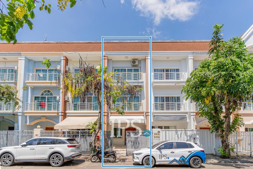 4 Bedroom Shophouse For Rent - Bassac Garden City, Tonle Bassac, Phnom Penh