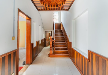 4 Bedroom Villa For Rent - Bassac Garden City, Tonle Bassac, Phnom Penh thumbnail