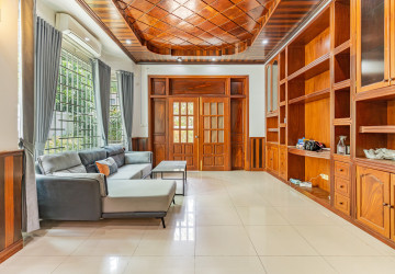 4 Bedroom Villa For Rent - Bassac Garden City, Tonle Bassac, Phnom Penh thumbnail