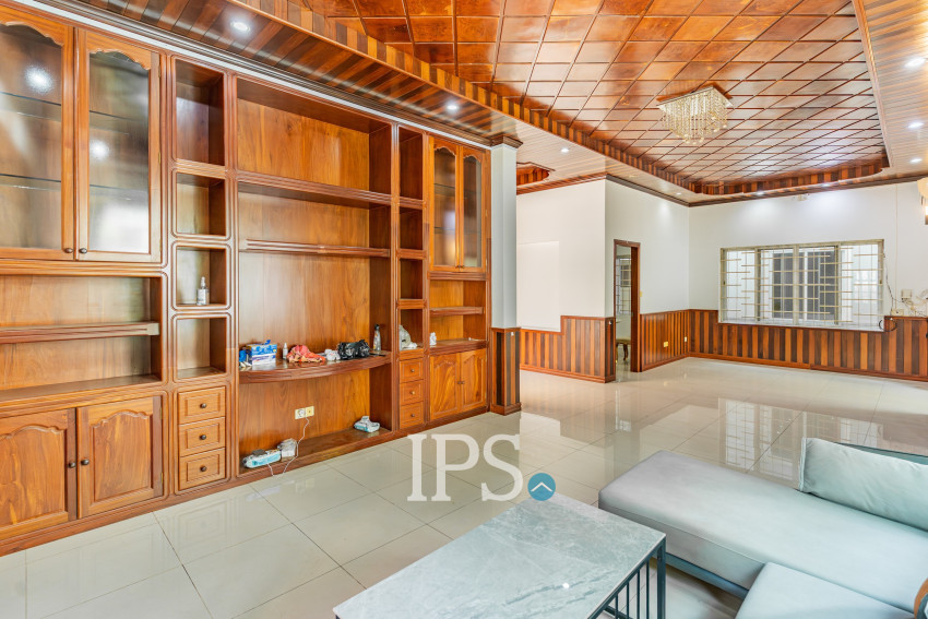 4 Bedroom Villa For Rent - Bassac Garden City, Tonle Bassac, Phnom Penh