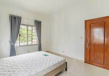4 Bedroom Villa For Rent - Bassac Garden City, Tonle Bassac, Phnom Penh thumbnail