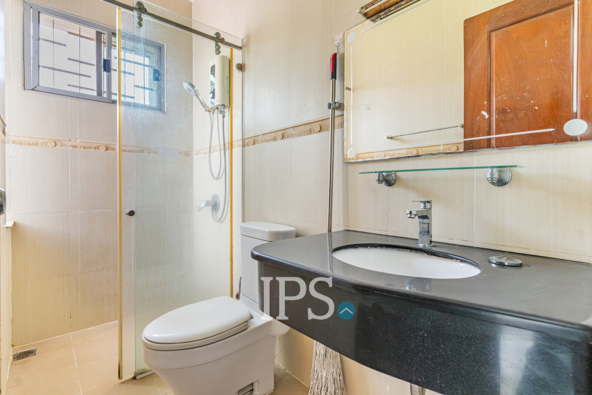 4 Bedroom Villa For Rent - Bassac Garden City, Tonle Bassac, Phnom Penh