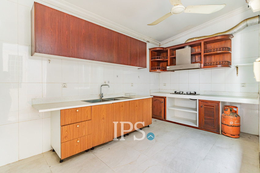 4 Bedroom Villa For Rent - Bassac Garden City, Tonle Bassac, Phnom Penh