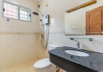 4 Bedroom Villa For Rent - Bassac Garden City, Tonle Bassac, Phnom Penh thumbnail