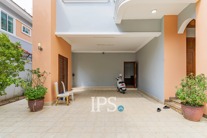 4 Bedroom Villa For Rent - Bassac Garden City, Tonle Bassac, Phnom Penh