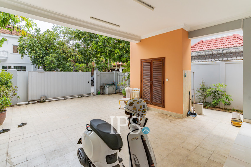 4 Bedroom Villa For Rent - Bassac Garden City, Tonle Bassac, Phnom Penh