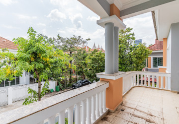 4 Bedroom Villa For Rent - Bassac Garden City, Tonle Bassac, Phnom Penh thumbnail