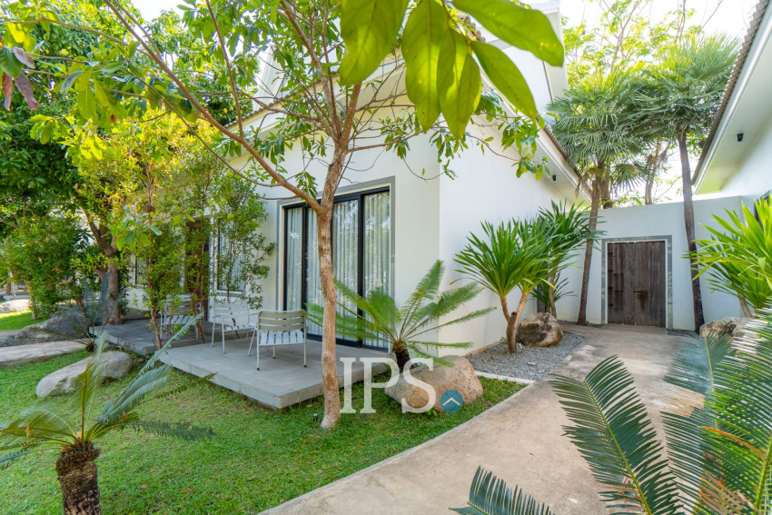 10 Bedroom Hotel For Sale - Sala Kamreuk, Siem Reap