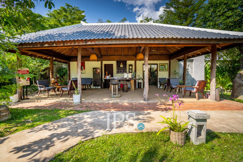 10 Bedroom Hotel For Sale - Sala Kamreuk, Siem Reap