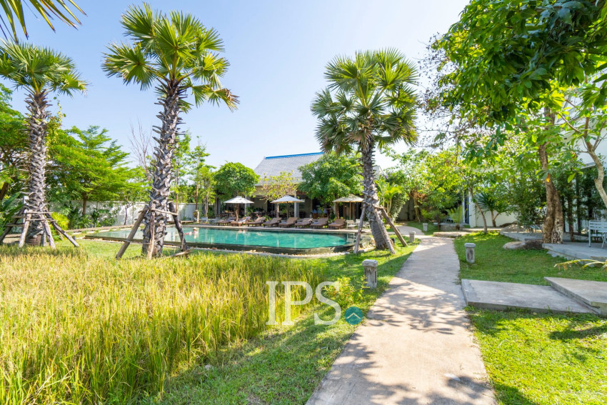 10 Bedroom Hotel For Sale - Sala Kamreuk, Siem Reap