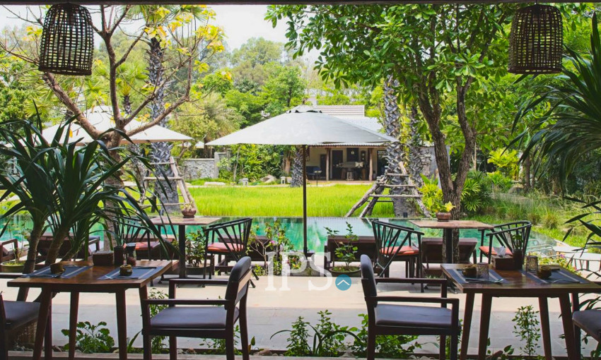 10 Bedroom Hotel For Sale - Sala Kamreuk, Siem Reap