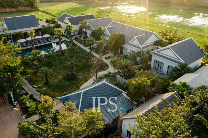 10 Bedroom Hotel For Sale - Sala Kamreuk, Siem Reap