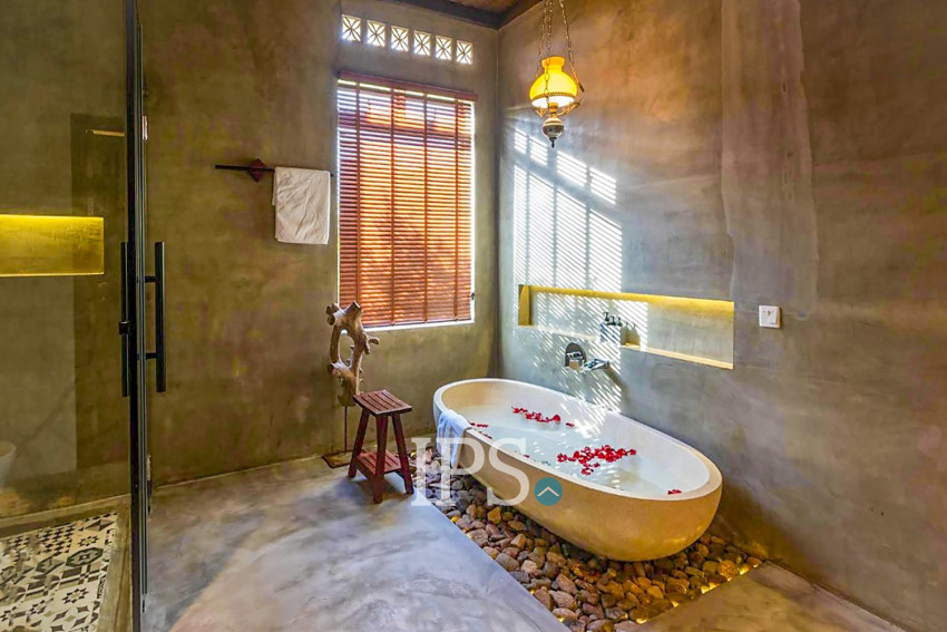 10 Bedroom Hotel For Sale - Sala Kamreuk, Siem Reap