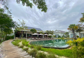 10 Bedroom Hotel For Sale - Sala Kamreuk, Siem Reap thumbnail