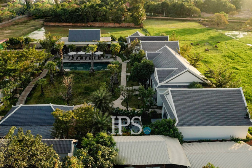 10 Bedroom Hotel For Sale - Sala Kamreuk, Siem Reap