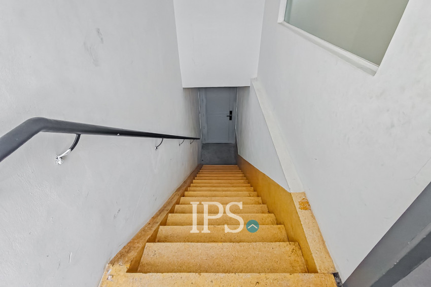 2 Bedroom Apartment For Rent - BKK1, Phnom Penh