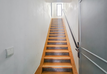 2 Bedroom Apartment For Rent - BKK1, Phnom Penh thumbnail