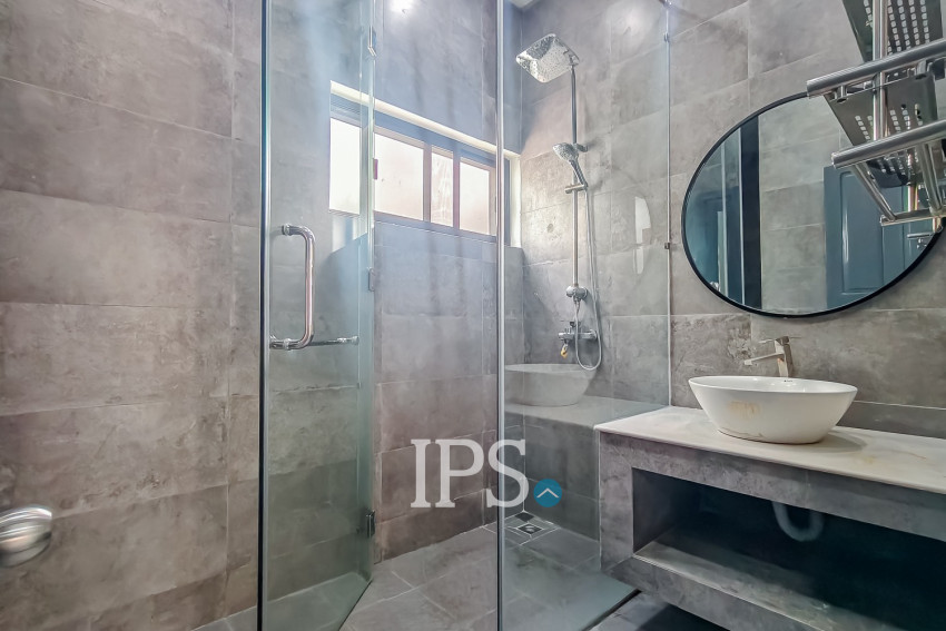 2 Bedroom Apartment For Rent - BKK1, Phnom Penh