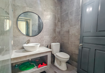 2 Bedroom Apartment For Rent - BKK1, Phnom Penh thumbnail